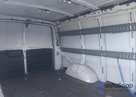 2019 Chevrolet Express 2500 Work Van from USA, damaged, VIN 1GCWGAFP4K1366055